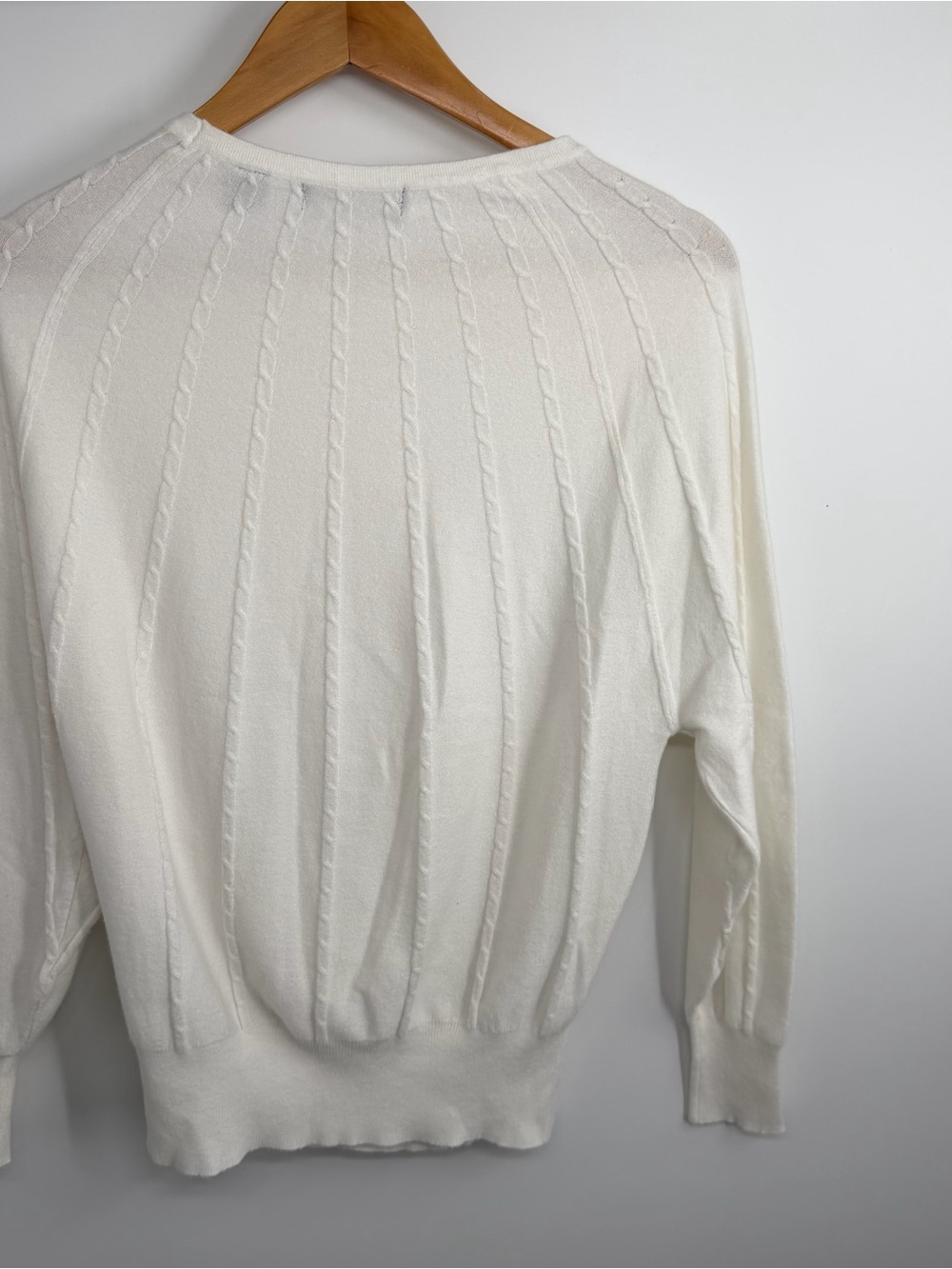 Tahari Elegant White Cable Crewneck Sweater - Picture 8 of 11